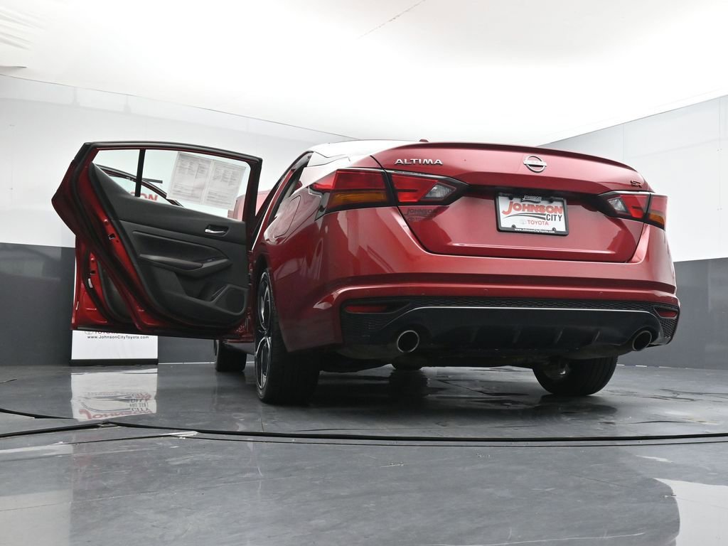 Used 2023 Nissan Altima 2.5 SR FWD image 44