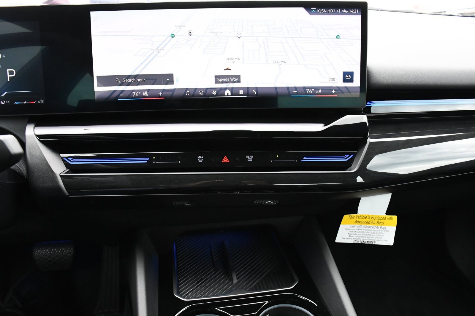 Used 2024 BMW 530i xDrive w/ Convenience Package image 14