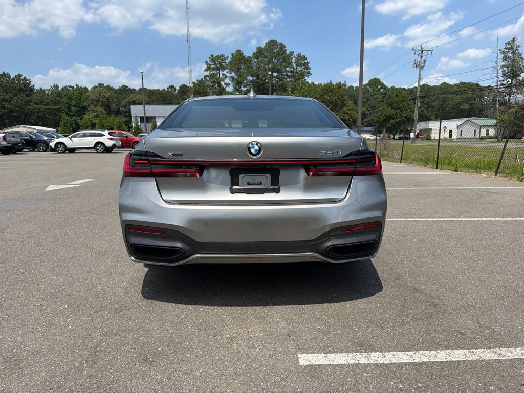 Used 2022 BMW 750Li xDrive AWD/4WD image 6