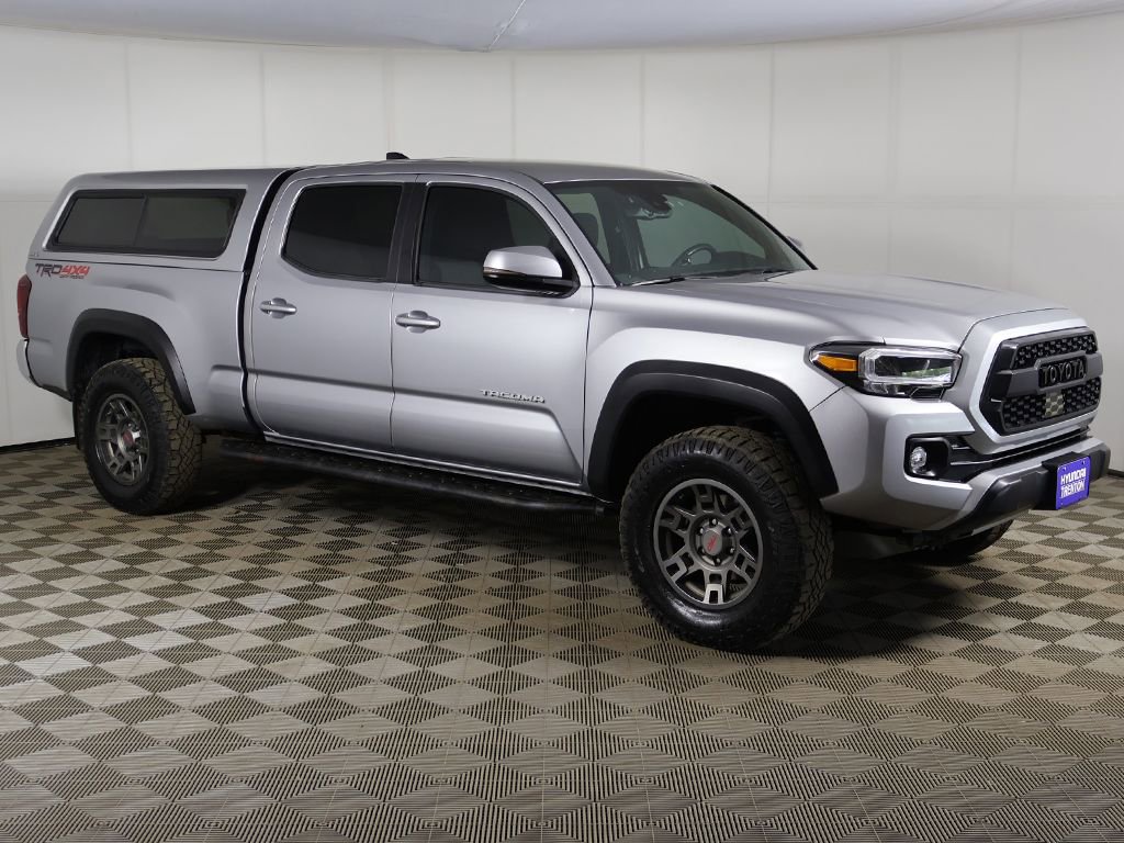 Used 2020 Toyota Tacoma TRD Off-Road AWD/4WD image 38
