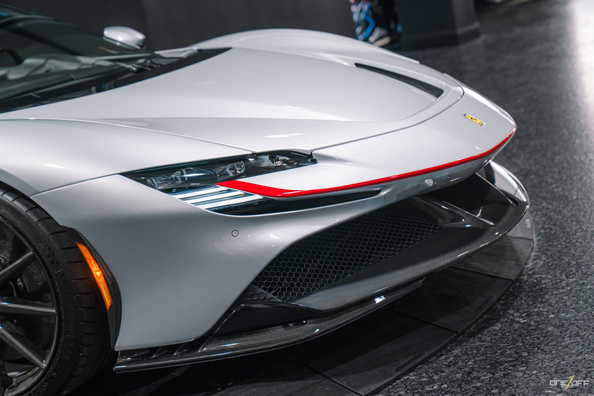 Used 2022 Ferrari SF90 Spider image 6