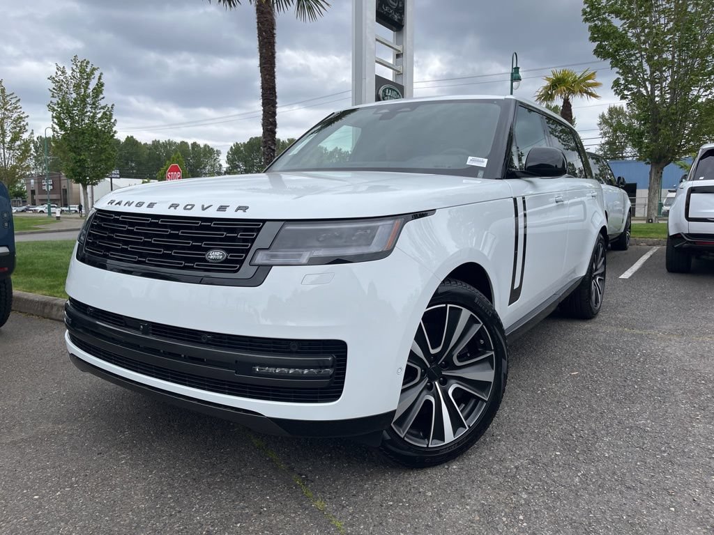 New 2026 Land Rover Range Rover Long Wheelbase SE