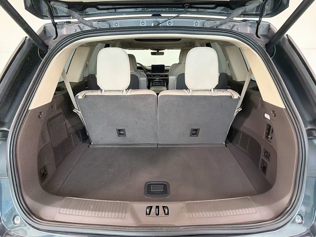 Used 2021 Lincoln Aviator Reserve w/ Equipment Group 202A AWD/4WD image 31