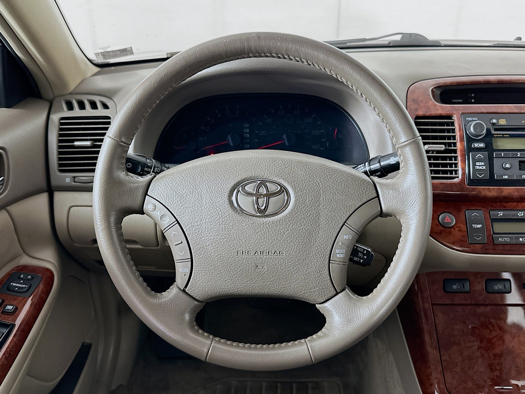 Used 2006 Toyota Camry XLE FWD image 17