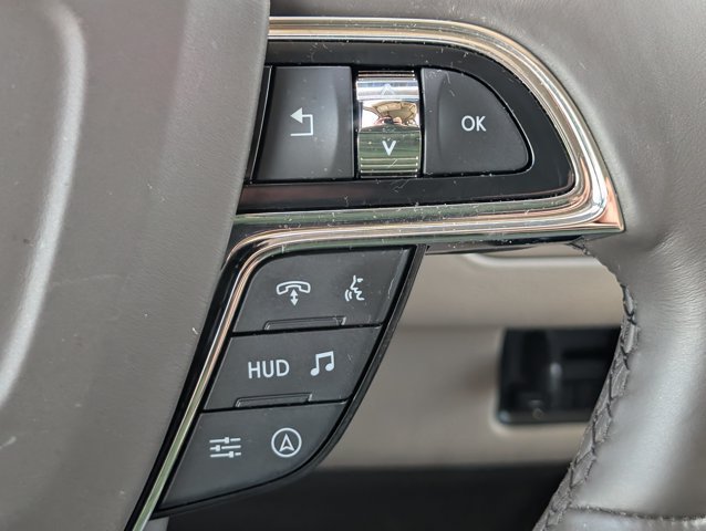 Used 2023 Lincoln Navigator Reserve RWD image 28