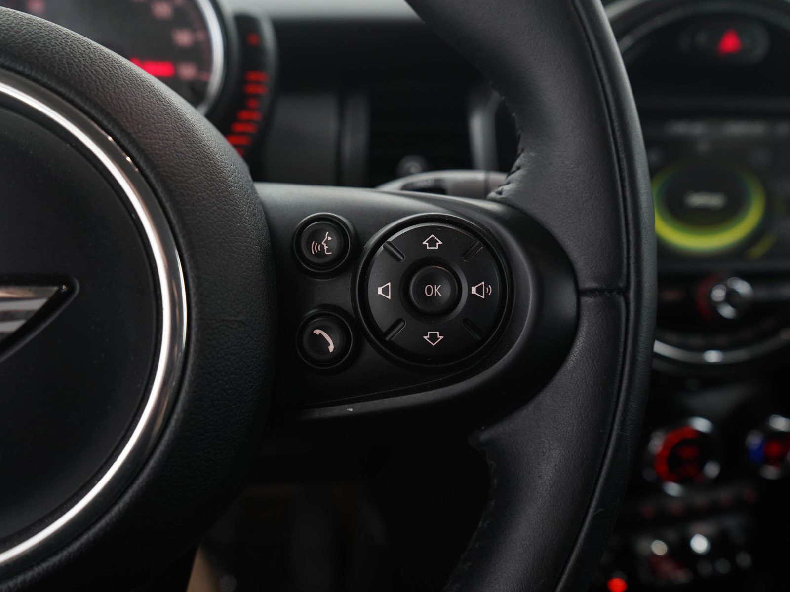 Used 2017 MINI Cooper 2-Door Hardtop FWD image 21