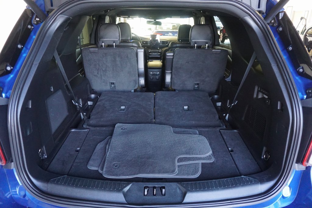 Used 2020 Ford Explorer ST w/ Premium Technology Package image 18