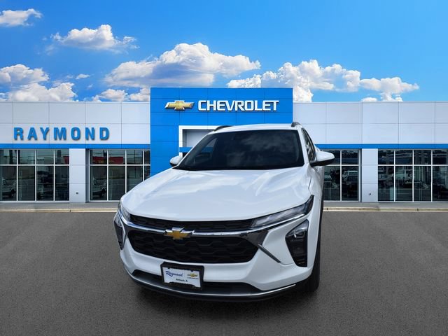 New 2026 Chevrolet Trax LT w/ LT Convenience Package FWD image 8
