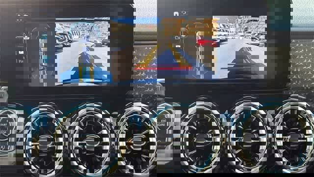 Certified 2025 Mercedes-Benz GLB 250 4MATIC image 95