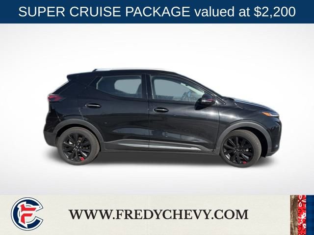Used 2023 Chevrolet Bolt EUV Premier w/ Sun & Sound Package FWD image 4