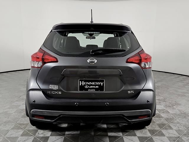 Used 2020 Nissan Kicks SR w/ SR Premium Package FWD image 5