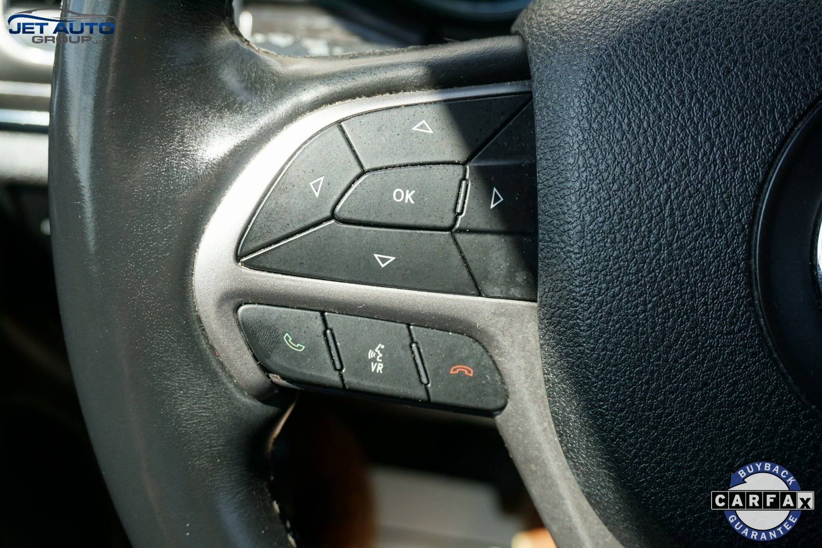 Used 2018 Jeep Grand Cherokee Limited image 43