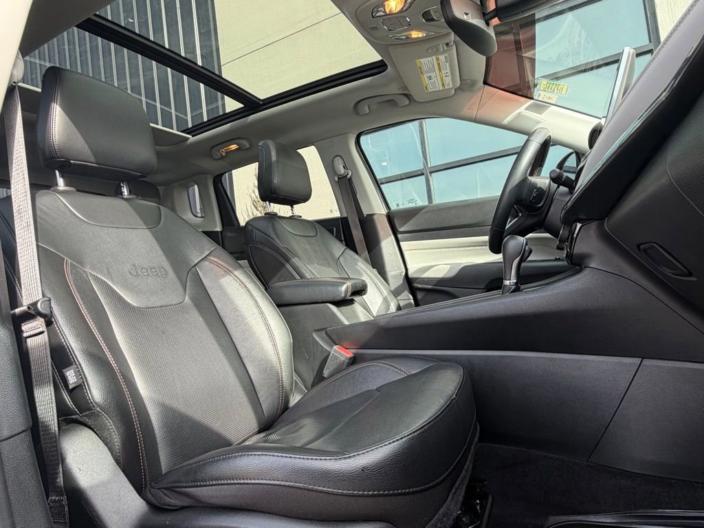 Used 2022 Jeep Compass Limited w/ Sun and Sound Group image 22