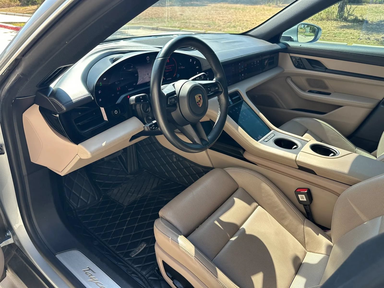 Used 2020 Porsche Taycan 4S AWD/4WD image 8