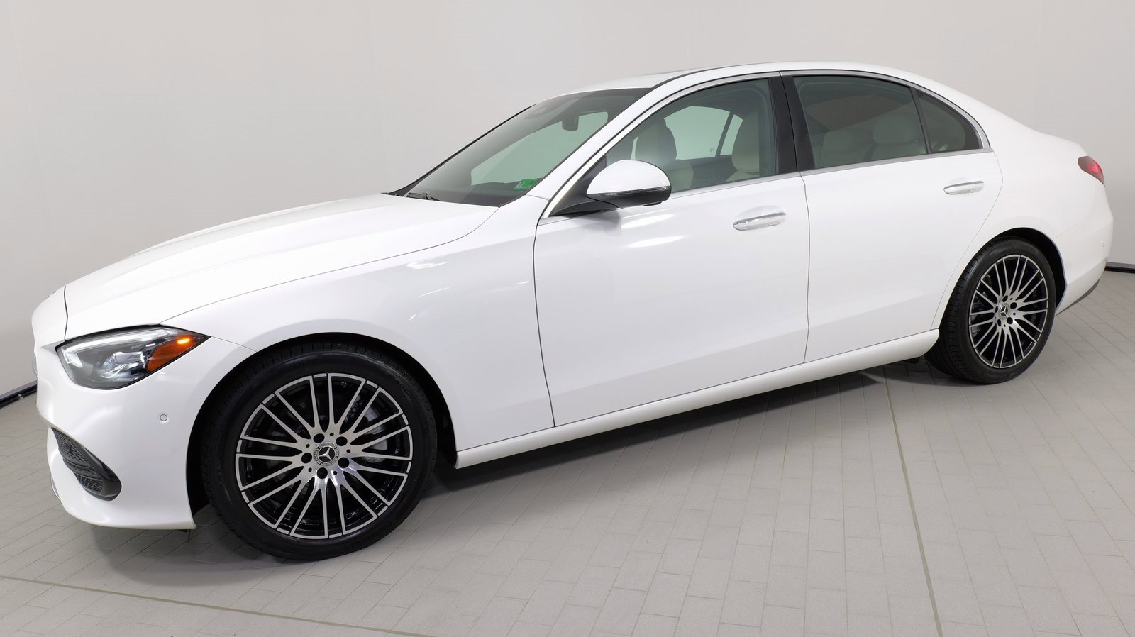 Used 2024 Mercedes-Benz C 300 4MATIC Sedan image 1