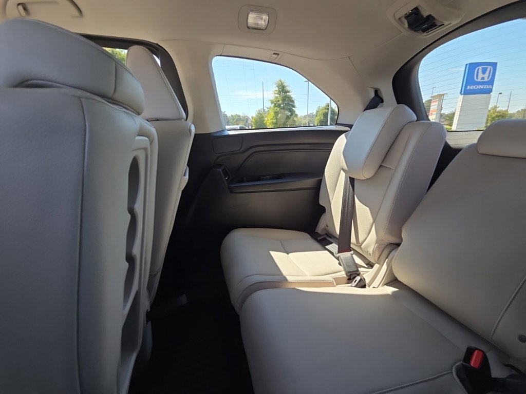 New 2027 Honda Odyssey EX-L image 17