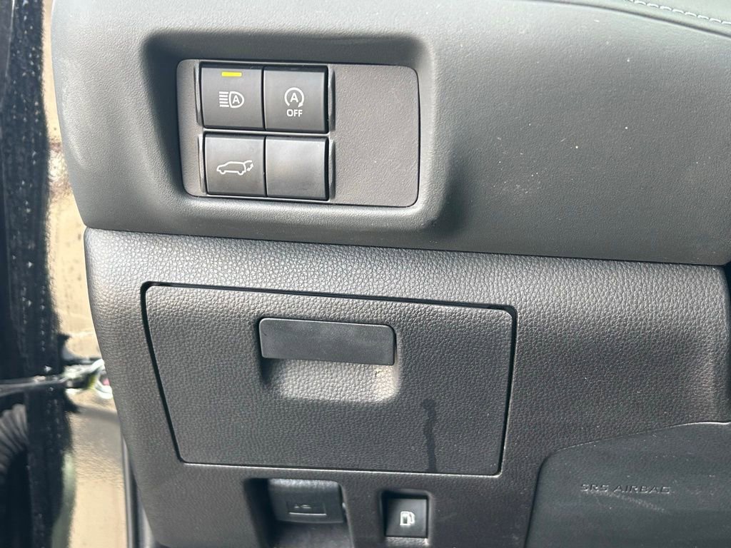 Used 2025 Toyota Highlander XSE image 17