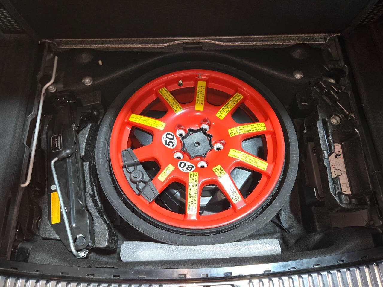 Used 2013 Porsche Cayenne GTS image 46