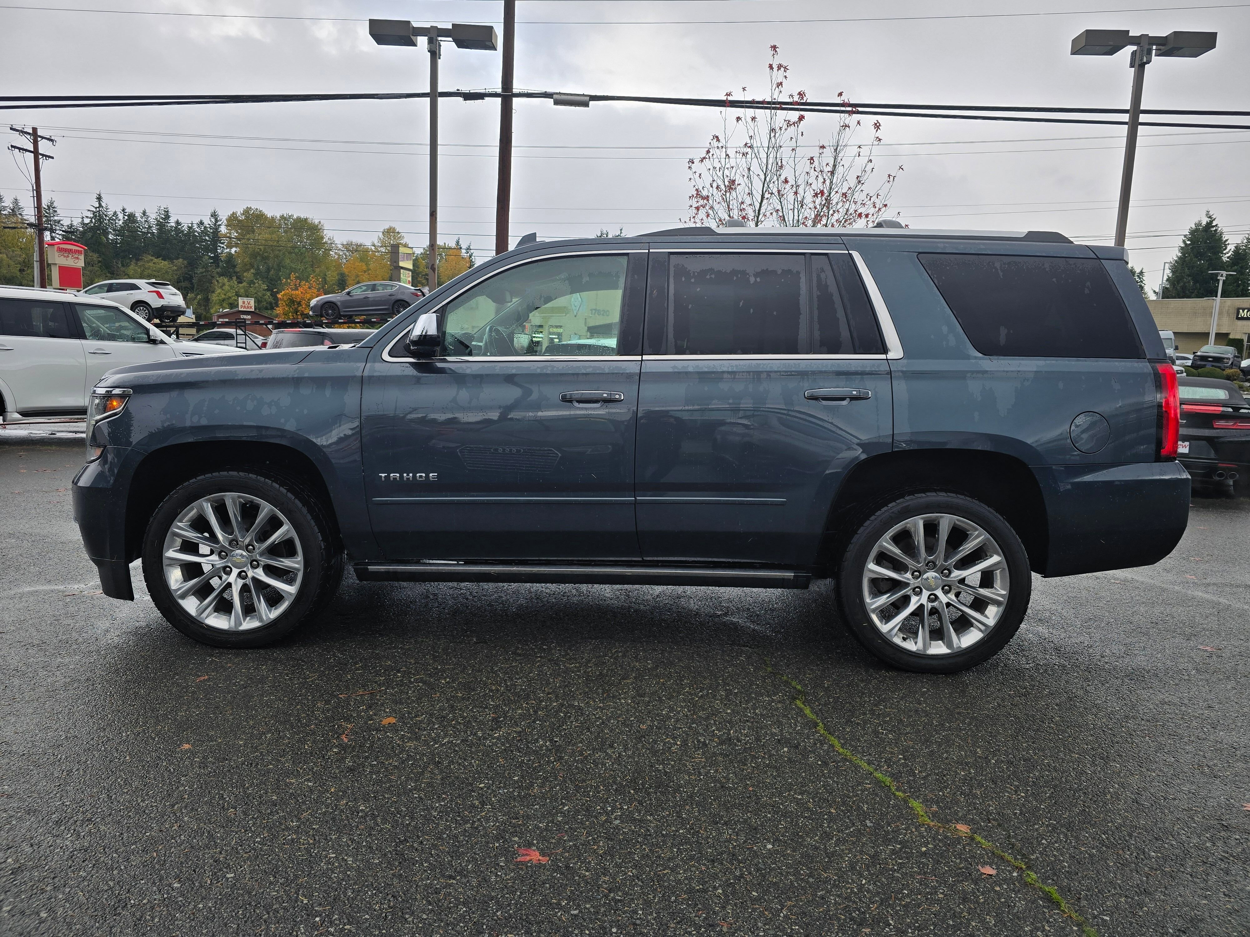 Used 2019 Chevrolet Tahoe Premier w/ Premier Plus Edition AWD/4WD image 4