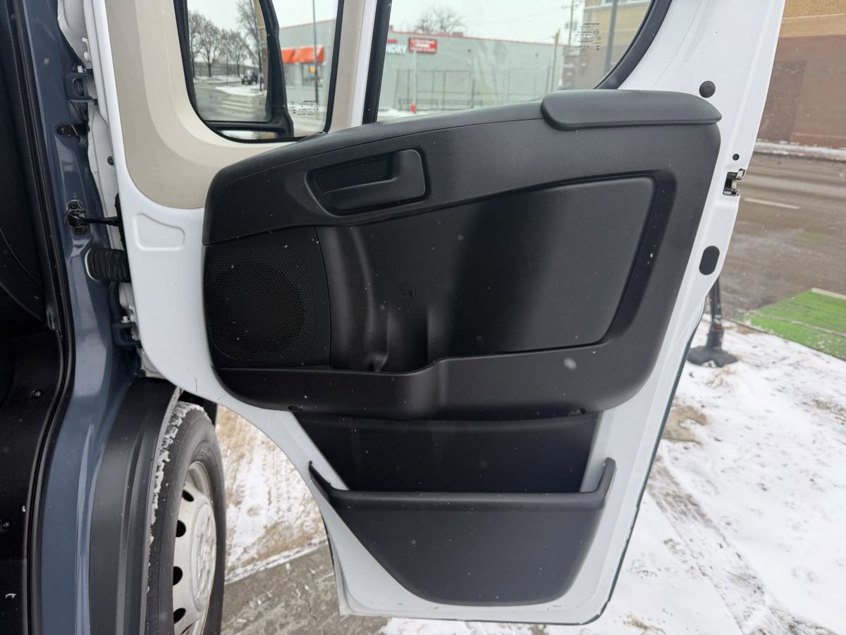 Used 2018 RAM ProMaster 2500 image 16