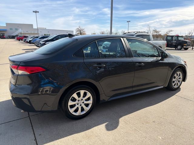 Used 2024 Toyota Corolla LE image 5