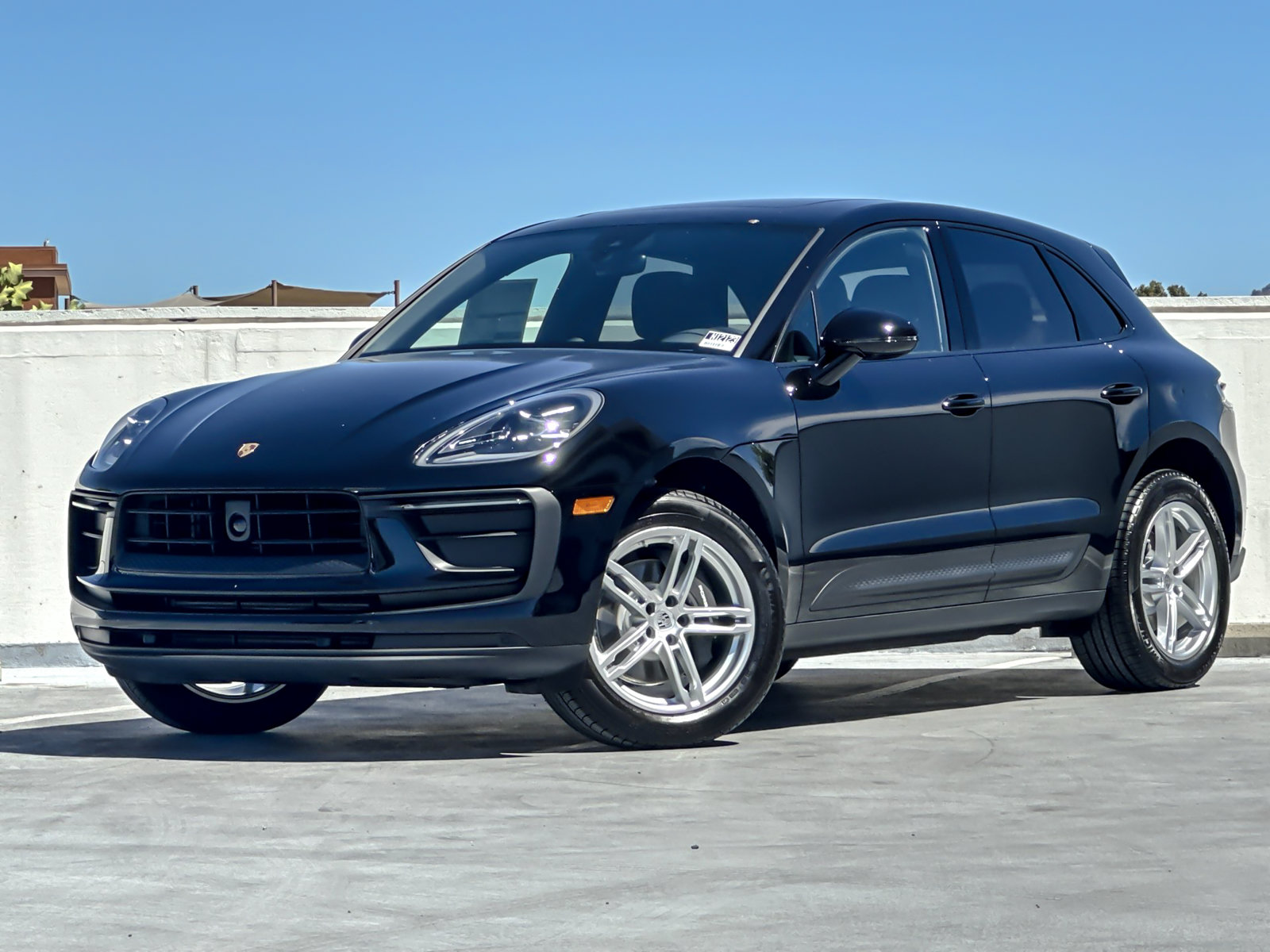 New 2026 Porsche Macan AWD/4WD image 1