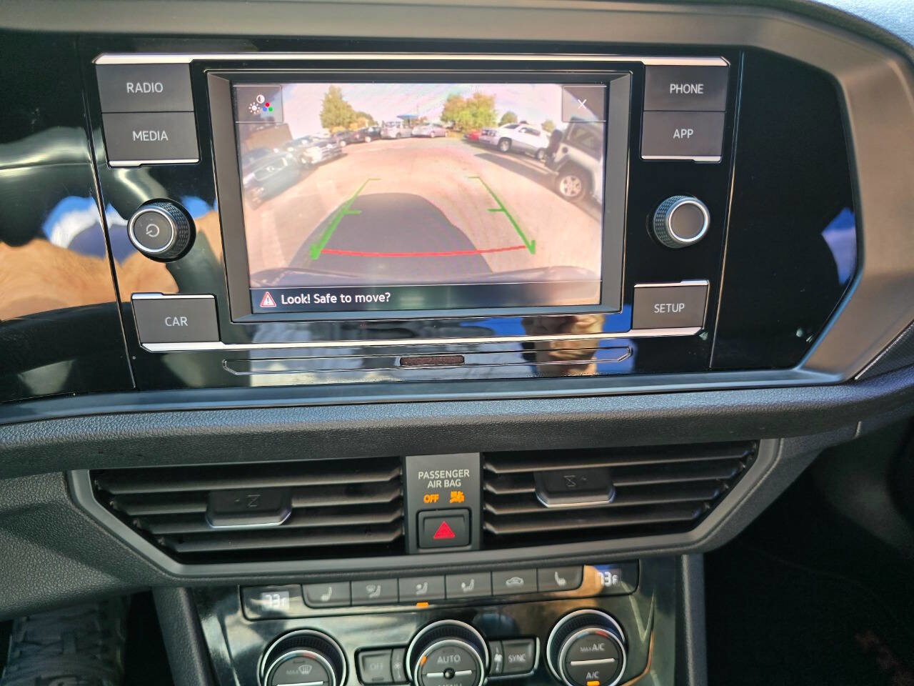Used 2019 Volkswagen Jetta GLI FWD image 18