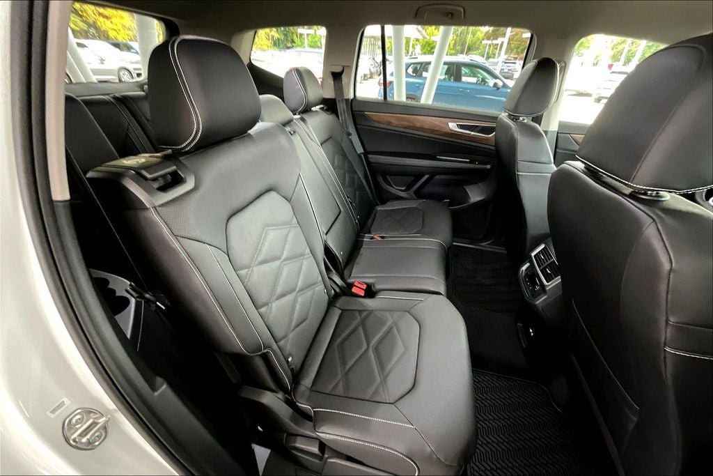 New 2026 Volkswagen Atlas SE FWD image 19