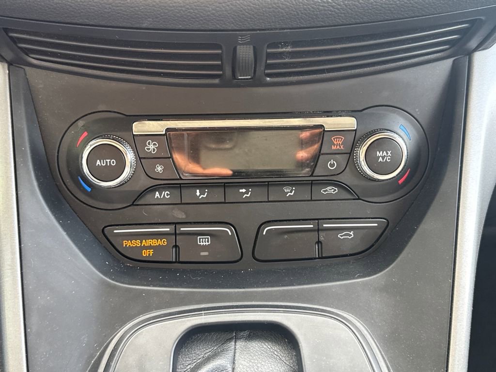 Used 2015 Ford Escape SE w/ Equipment Group 201A image 22