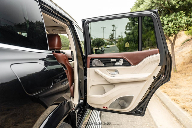 Used 2023 Mercedes-Benz Maybach GLS 600 4MATIC image 50
