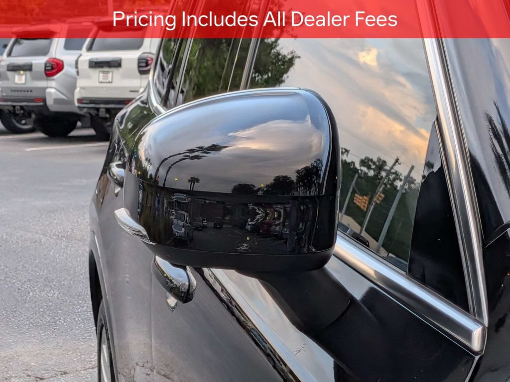 Used 2020 Volvo XC90 T6 Momentum AWD/4WD image 12