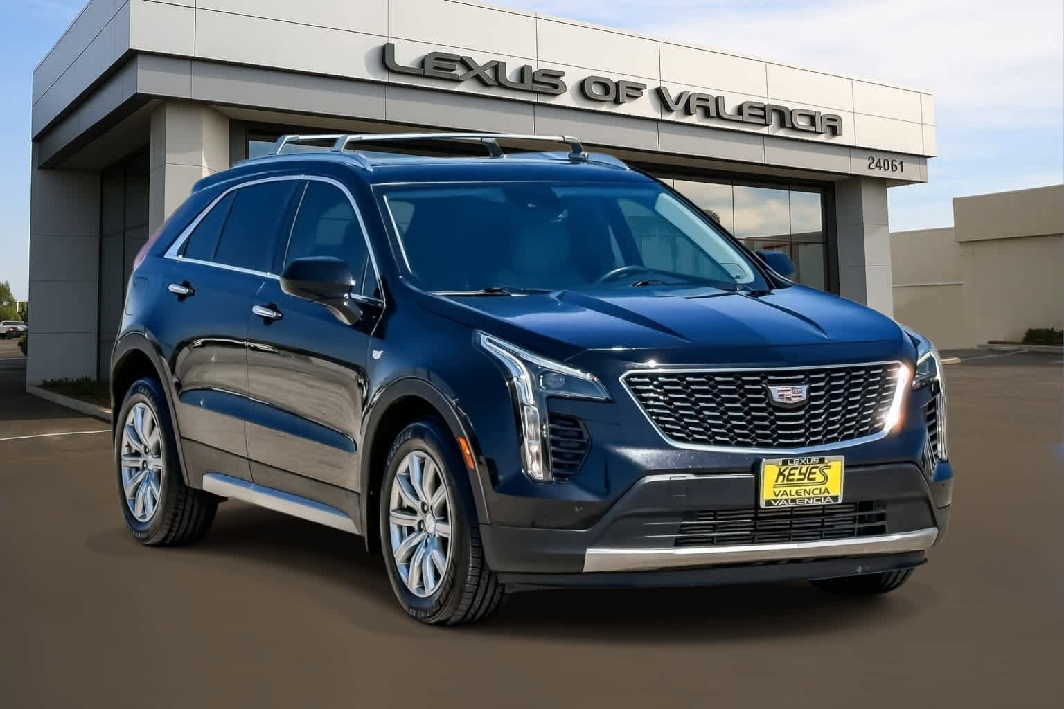 Used 2020 Cadillac XT4 Premium Luxury w/ Driver Awareness Package AWD/4WD image 5