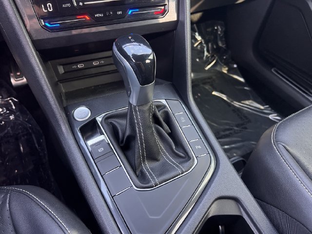Used 2022 Volkswagen Tiguan SE R-Line FWD image 24
