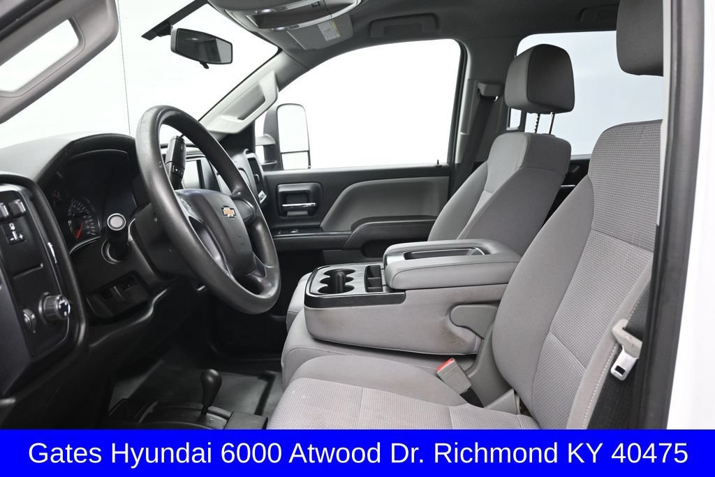 Used 2017 Chevrolet Silverado 3500 W/T AWD/4WD image 9