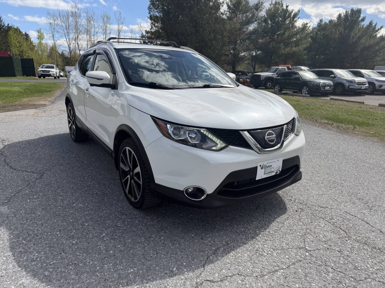 Used 2019 Nissan Rogue Sport SL AWD/4WD image 7