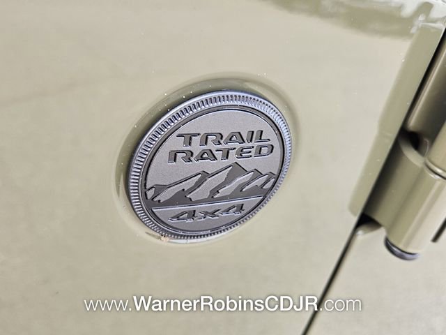 New 2025 Jeep Gladiator Sport image 17