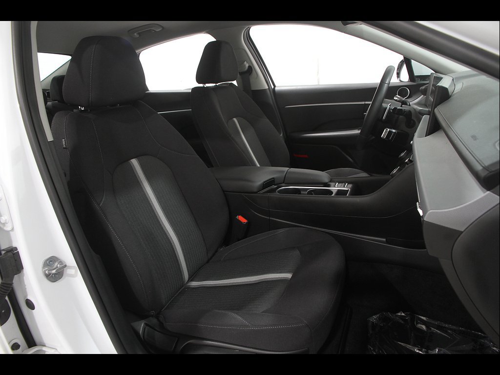 Certified 2026 Hyundai Sonata SEL FWD image 17