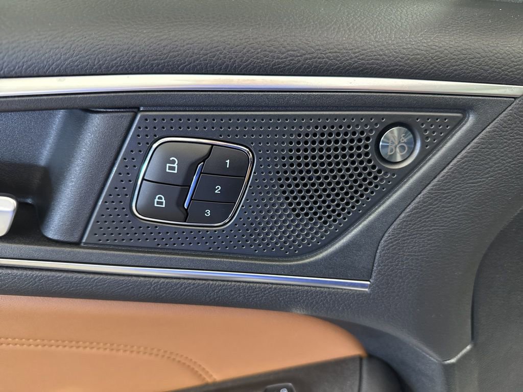 Used 2024 Ford Edge Titanium w/ Titanium Elite Package image 18