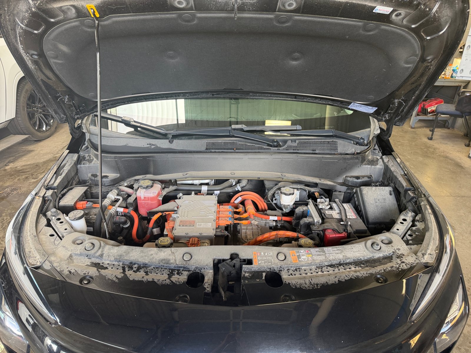 Used 2022 Chevrolet Bolt EUV Premier w/ Sun & Sound Package FWD image 18