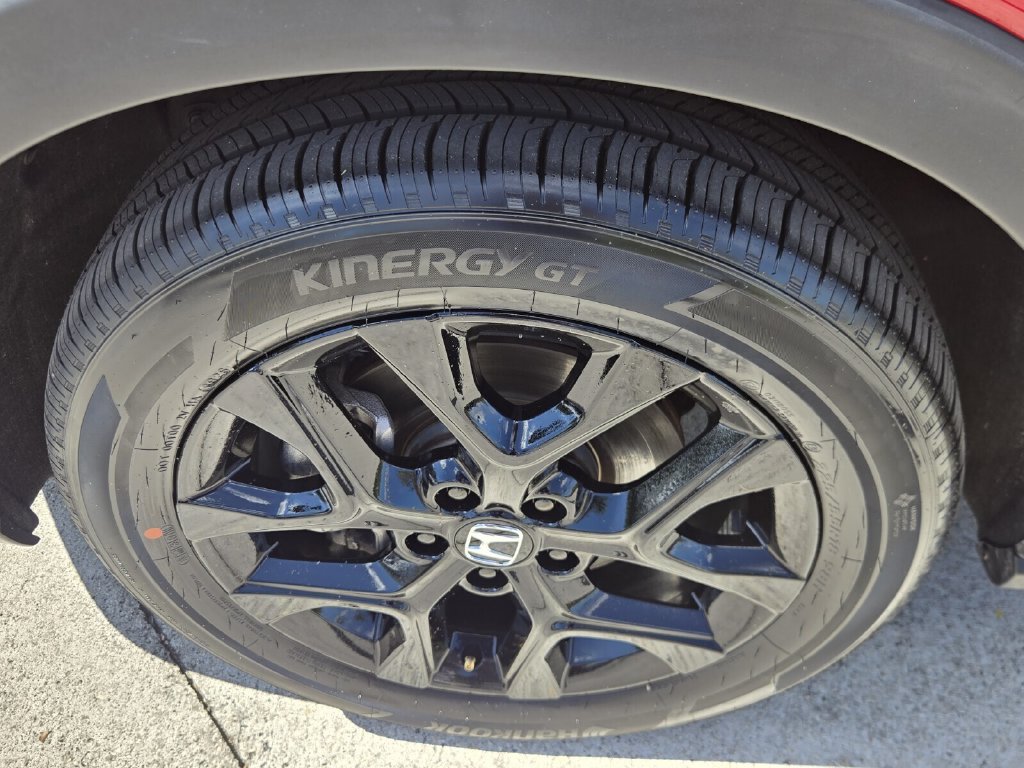 Certified 2025 Honda HR-V Sport image 10