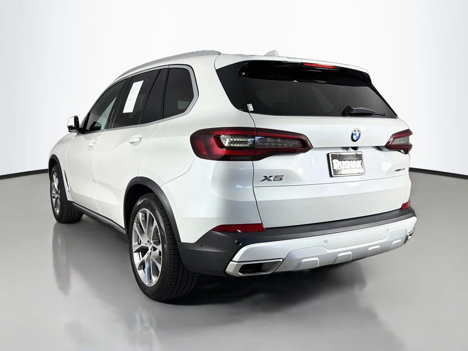Certified 2023 BMW X5 xDrive40i w/ Premium Package AWD/4WD image 5