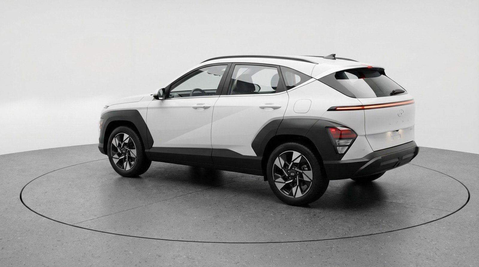 Used 2025 Hyundai Kona SEL image 6