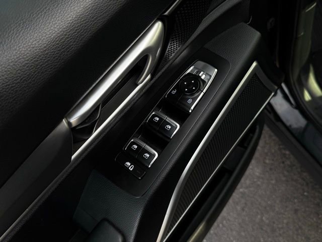 Used 2022 Kia Telluride LX image 32