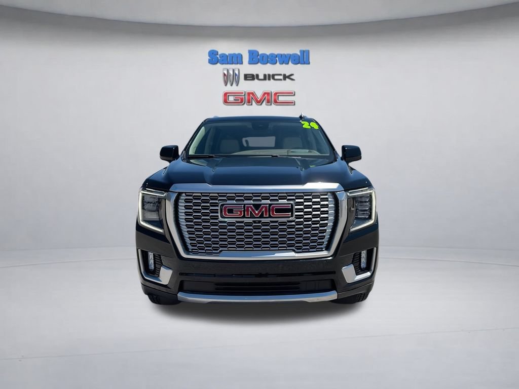 Used 2024 GMC Yukon XL Denali RWD image 3