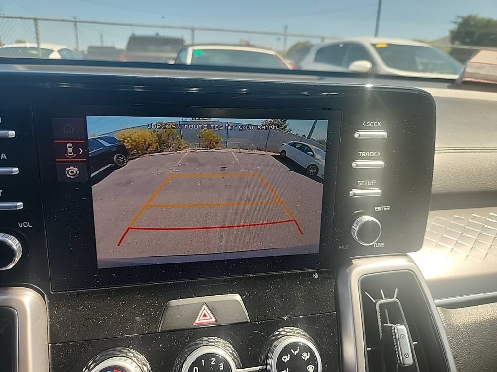 Certified 2023 Kia Sorento LX FWD image 22