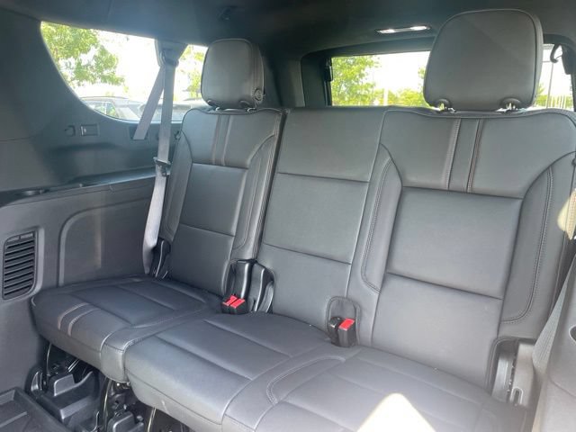 Used 2023 Chevrolet Suburban RST w/ Sport Performance Package AWD/4WD image 7