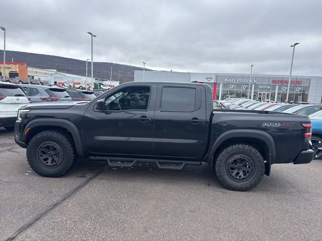 Used 2025 Nissan Frontier PRO-4X w/ Pro Convenience Package image 8