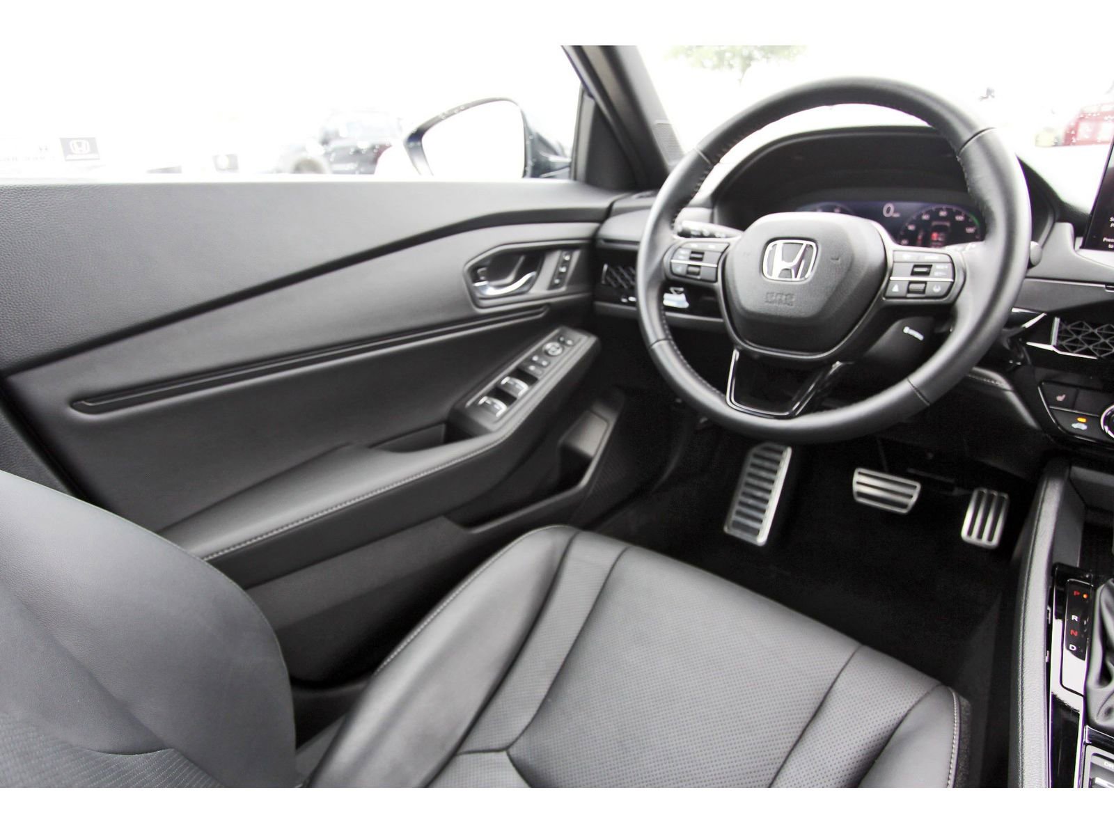 Used 2024 Honda Accord Sport image 11