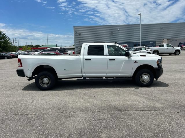 Used 2024 RAM 3500 Tradesman AWD/4WD image 2