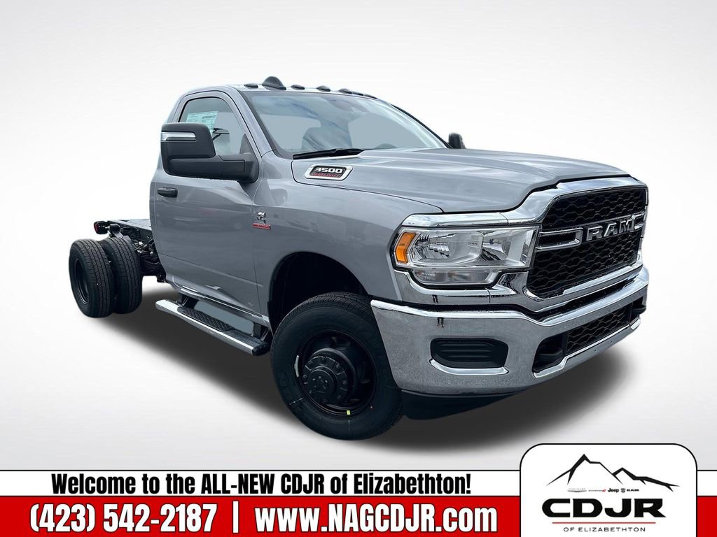 New 2024 RAM 3500 Tradesman w/ Safety Group